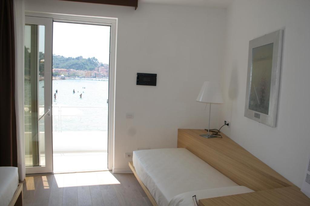 Piccolo Hotel Del Lido Lerici Ruang foto